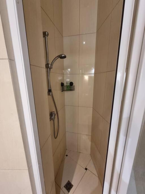 Fantastic Krk - Kr6 Room F คราคูฟ ภายนอก รูปภาพ